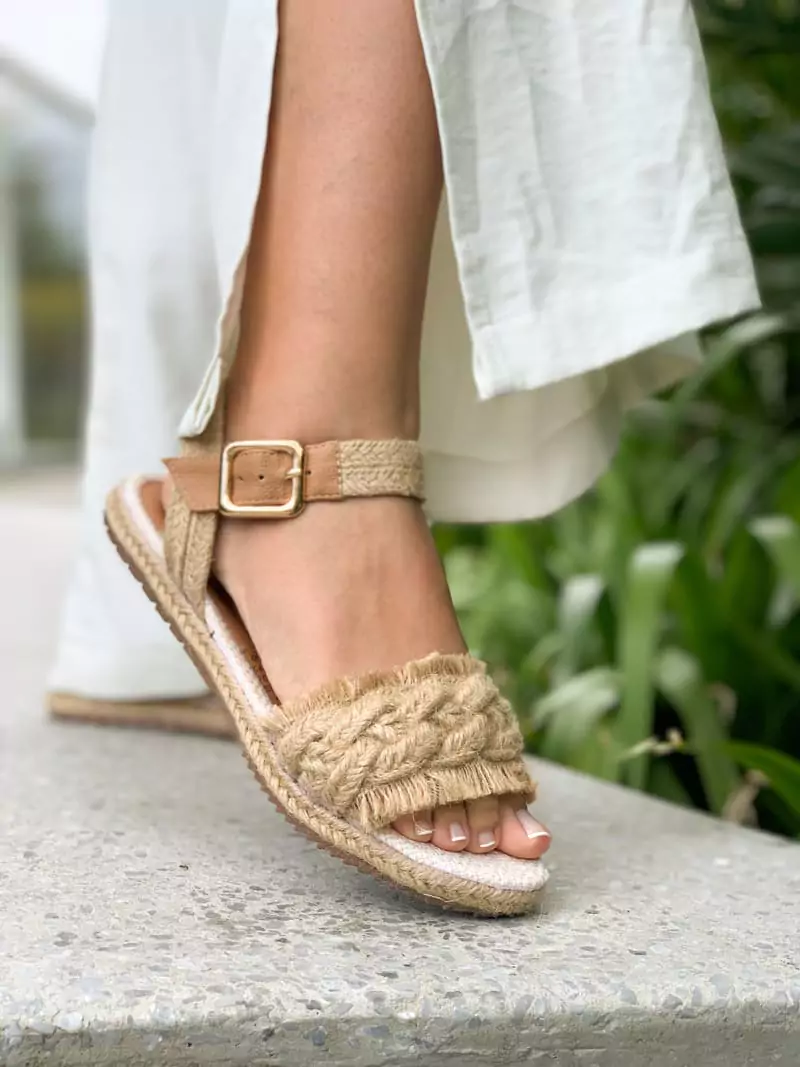 Empoderada-Sandalias-de-mujer (1)