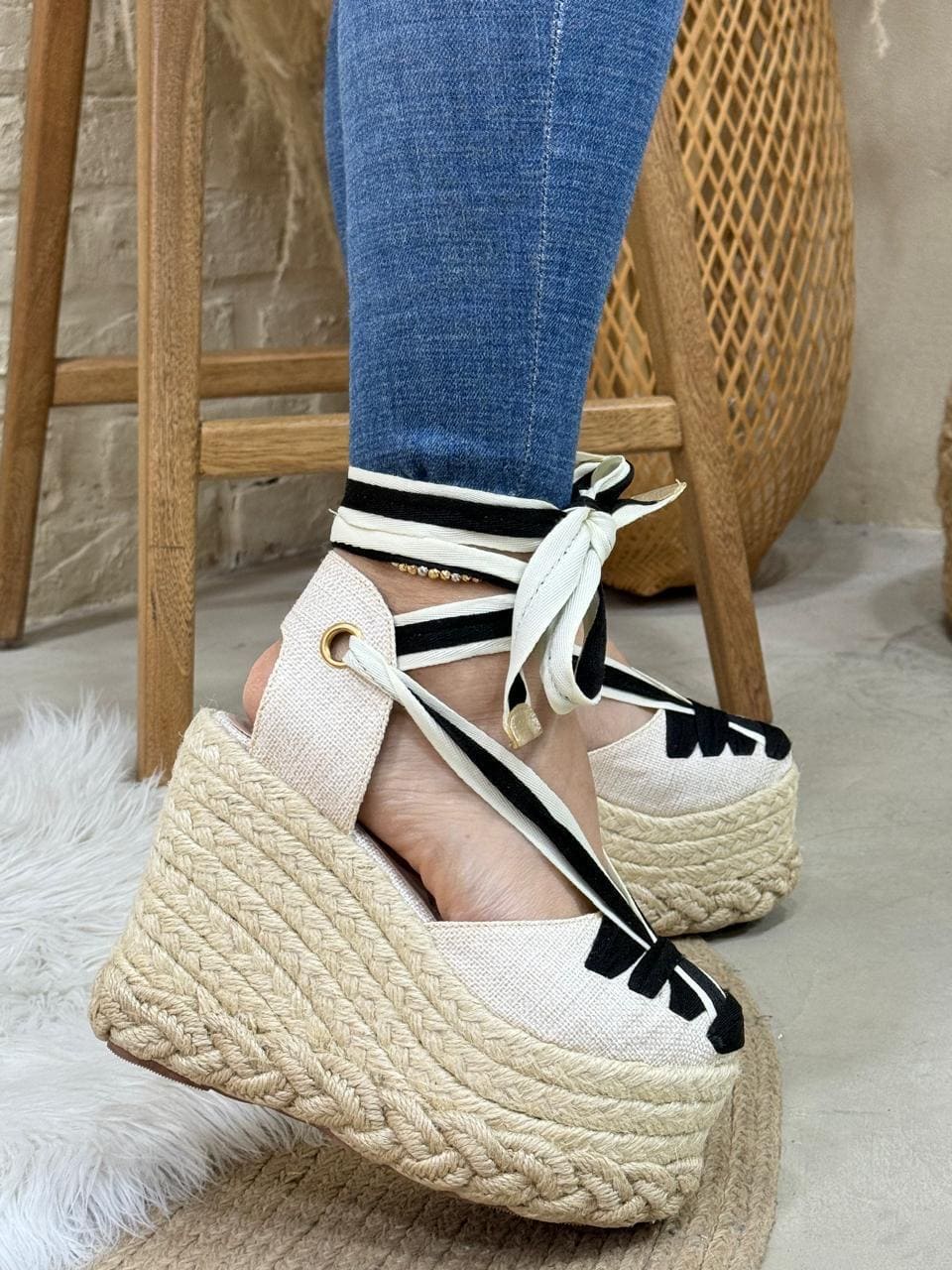 ✨REF Black & Ivory✨